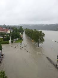 Jul 13, 2021 · zwischen 8:00 und 20:00 uhr wird stündlich aus aktuellen daten eine karte der ozonbelastung in österreich erstellt. Datei Hochwasser Juni 2013 Aschach An Der Donau Jpg Wikipedia