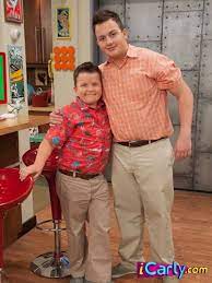 Share the best gifs now >>>. Gibby And Guppy I Wonder If They Are Acually Related Icarly And Victorious Gibby Icarly Drake And Josh