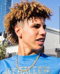 Lamelo ball's barber took every precaution to keeping the big baller safe during a haircut this week. Pin By Leah Richardson On Baby Daddy Dip Lamelo Ball Curly Hair Men Men Hair Color