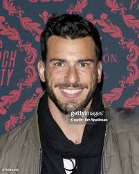 260 Hosts The Season 2 Premiere Of Search Party Stock Photos, High-Res  Pictures, and Images