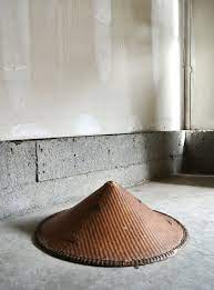 Vintage Vietnamese Style Conical Hat Non La Rice Hat Etsy In 2020 Vintage Decorative Items Style