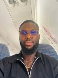 Am new here hope am welcomed 🤗 I saw a beautiful love story, and I thought  it's a good idea for me to join.