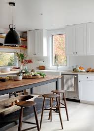 We offer a free pick up service for residents living in our service area and for items that you cannot transport yourself. Kitchen Design Dutchess County
