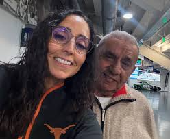 Elena Lovato (@elovato) • Threads, Say more