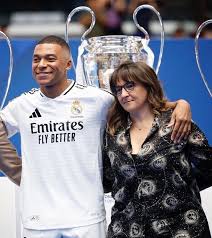 ⚪️ Mbappé's mother Fayza Lamari: “Real Madrid is the biggest club in the world. On Tuesday, I felt the difference, for example, with PSG”. “The Parc des Princes is extraordinary […] but