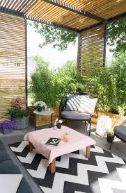 Diy Eine Moderne Pergola Aus Holz Fur Unsere Terrasse Soul Follows Design Diy Pergola Terrasse Lounge Lounge Mobel