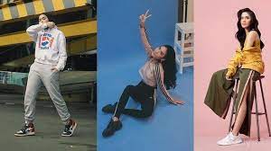 Untuk terlihat lebih trendy pastinya kamu butuh beberapa stel pakaian yang pastinya kekinian banget. Inspirasi Outfit Ala Selebgram Yang Bikin Look Kamu Fashionable