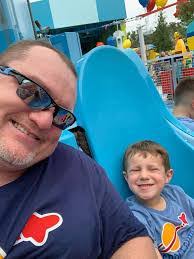 Tedi Poskitt's Instagram, Twitter & Facebook