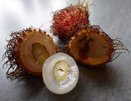 Buah yang cantik asal sumatera utara ini memang banyak sekali diburu masyarakat. Ciri Ciri Daun Rambutan