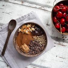 Chocolate Smoothie Bowl With Cacao Nibs Hemp Seeds Roasted Coconut Peanut Butter Lanaturallyfood Chocolate Smoothie Bowl Smoothie Bowl Chocolate Smoothie