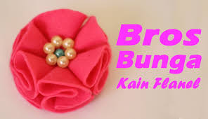 Cara Membuat Bros Bunga Mutiara Dari Kain Flanel Tutoriales Flores Fieltro