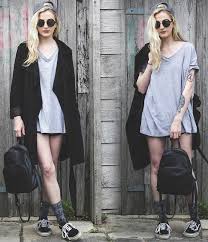 11 Ways To Rock An Oversized T Shirts Like A Fashionista Looksgud In Wear a dress shirt that stands on its own. 11 ways to rock an oversized t shirts