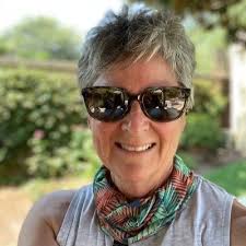 Pam Vitale's Instagram, Twitter & Facebook