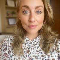 Ashley Wardlaw's Instagram, Twitter & Facebook