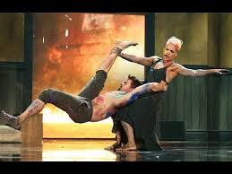 Pink Try The Truth About Love Live From Los Angeles Pink Try Live At Ama 2012 Hd Pink Try Directo Best Performance On American Music Awards American Music Awards Musica Rosa Cantantes