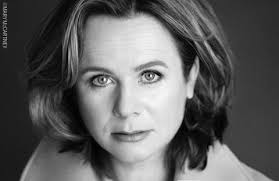Emily margaret watson is an elegant english actress, best known for her role in the 1996 movie breaking the waves. Emily Watson To Receive San Sebastian Honour News Screen