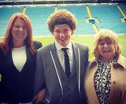 Последние твиты от kalvin phillips (@kalvinphillips).@leedsunited & @england palm sports management #palmsportsmanagement enquiries info@tapsports.com. Leeds United Star Kalvin Phillips Was Told To Forget A Career In Football By School But Now Has Been Picked For England