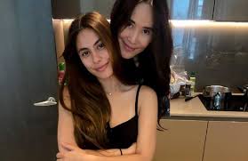 Dec 22, 2019 · siapa yang tak mengenal valerie thomas. Ina Thomas Ajari Valerie Thomas Baking Cinnamon Rolls Ini Resepnya Okezone Lifestyle