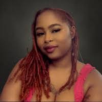 Alyssa Jones's Instagram, Twitter & Facebook