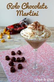 Delicious Chocolate Wine Combined With Rolo Infused Vodka And Cream Via Wine Glue Chocolate Martini Rolo Chocolate Yummy Drinks