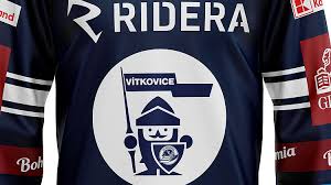 Děkovačka hráčů komety brno po utkání s kalpa kuopio. Rytir Vitek Se Vraci Vitkovice Predstavily Nove Dresy Hc Vitkovice Ridera