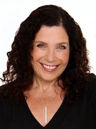 Digging Deep: Unearthing You're Creative Roots Through Gardening:  Amazon.co.uk: Sorin, Fran, Dossey M.D., Larry, Fromm, Dr. Erika:  9780990791935: Books