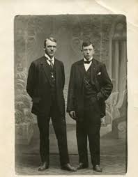 Fredriksson, född 11 april 1941 i uppsala, död 10 oktober 2015 i uppsala, var en svensk författare, förlagskonsult, översättare, kritiker och föreläsare. Axel O Karl Fredriksson Skarslida