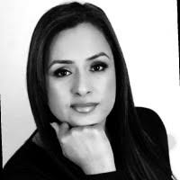 200+ ملفًا شخصيًا يحتوي على “Shazia”