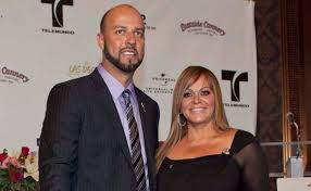En un video mencionó este escándalo ha llamado la atención de varios seguidores de jenni rivera, algunos comentan que. La Historia De Amor Y Escandalo De Jenni Rivera Y Esteban Loaiza
