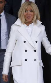 Weitere ideen zu mode, first ladies, paris mode. Brigitte Macron S Best Fashion Looks First Lady Of France S Outfits