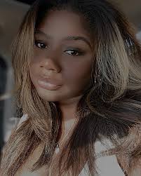 Shan Wade's Instagram, Twitter & Facebook