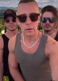 Matthew Lawrence Dancing with Brothers