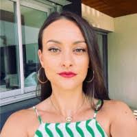 Melanie Ferreira's Instagram, Twitter & Facebook