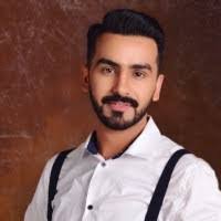 Phoebe Field's Instagram, Twitter & Facebook