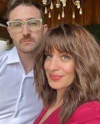 Rebecca Kneebone (@burnforwords) • Instagram photos and videos