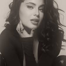 VALERIA CUEVAS (@soyvaleriacuevas) • Instagram photos and videos