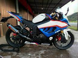 Rp 5.500.0002003suzuki satria 2 tak ganteng dan murah bos. Modifikasi Suzuki Satria Ru120 Jadi Bmw S1000rr What A Nice Job Motomazine Com