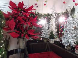 Allan S Flowers More Christmas At Allan S Flowers In Prescott Christmas Flower Delivery Christmas Flowers Flowers Delivered