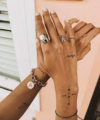 Small Tattoos Cute Small Tattoos Small Meaningful Tattoos Small Simple Tattoos Tattoo Ideas Female Small Tattoo Ideas For Gu Tattoos Hand Tattoos Tattoo Trends