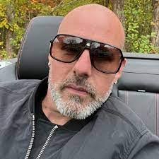 Jeremy Coffin's Instagram, Twitter & Facebook