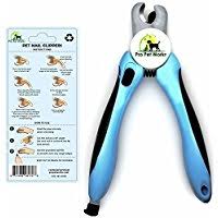 Walkinnwith lookut premium pet nail clippers with guide light. Best Cat Nail Clippers And Trimmers 2020