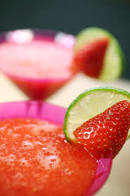 Margarita A La Fraise Recette En 2020 Recette Margarita Recette Alimentation