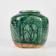 From the estate of a prominent chinese musician. Vase Green Glazed Ceramics China Ceramics Porcelain Oriental Auctionet