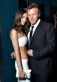 Aceasta zona va concentra cele mai noi poze referitoare la 13 ani. Femeia Cu Cel Mai Frumos Bust Natural Din Lume Este Insarcinata S A Filmat Goala Pentru A Si Anunta Fanii