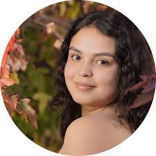 Daniel Mendivil's Instagram, Twitter & Facebook