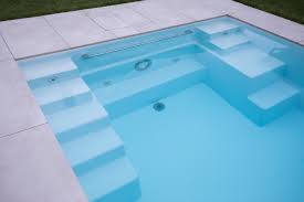 Modernes Schwimmbecken Linea Leidenfrost Pools