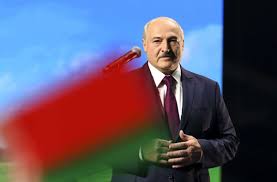Der eingriff lukaschenkos in die internationale luftfahrt löste heftige kritik aus. Belarus Lukaschenko Uberraschend Als Prasident Vereidigt Politik Stuttgarter Zeitung
