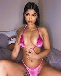 Stifle on X: Priyanka Ares 🦄 t.corHVd6SHgRe  X