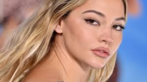 Madelyn Cline On Fame, Body Image & Set Banter With Daniel Craig | Glamour  UK