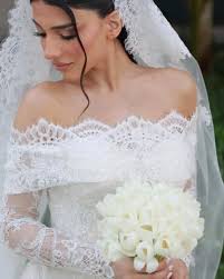 زبونتي الراقية ذوقه مختلف انتظرووو تصميم الفستان👰🏼 ومراحل تصميمه 📌✂️علي  انستغرام ،👇🏻وسناب شات https://instagram.com/asma_albashir_yosef  igshid=1bupguykq07vn ..............  https://instagram.com/style_libyyai?صفحة خاصة بالأقمشة فقط igshid ...